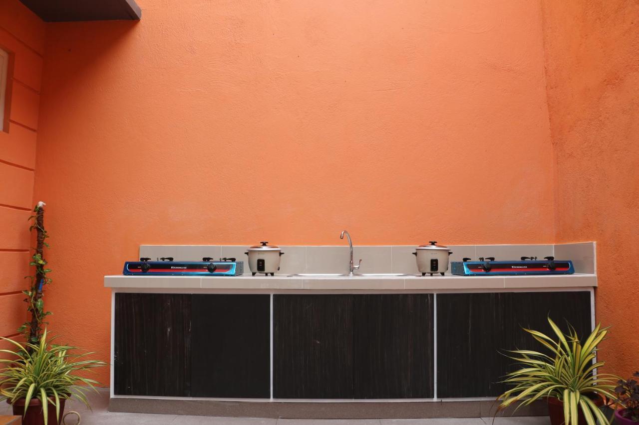 Paranaque City Anicia Guesthouse Rooms מראה חיצוני תמונה