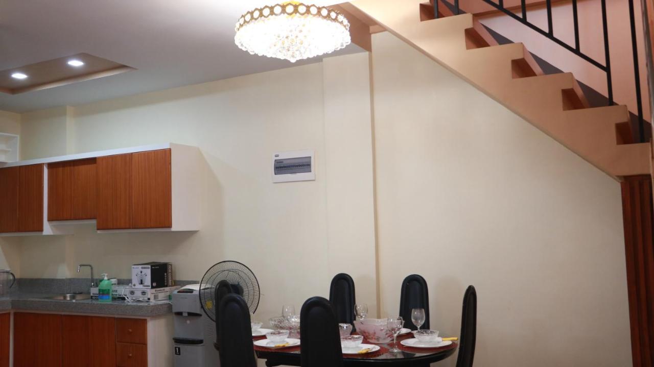 מנילה Anicia Guesthouse Rooms מראה חיצוני תמונה