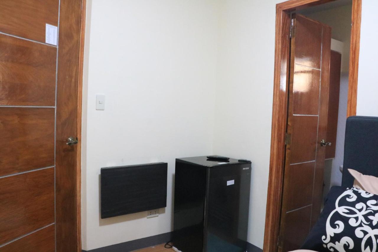 Paranaque City Anicia Guesthouse Rooms מראה חיצוני תמונה