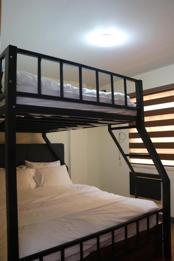 Paranaque City Anicia Guesthouse Rooms מראה חיצוני תמונה