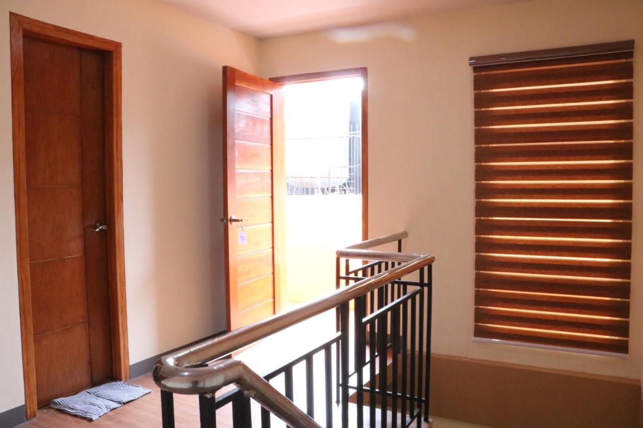Paranaque City Anicia Guesthouse Rooms מראה חיצוני תמונה