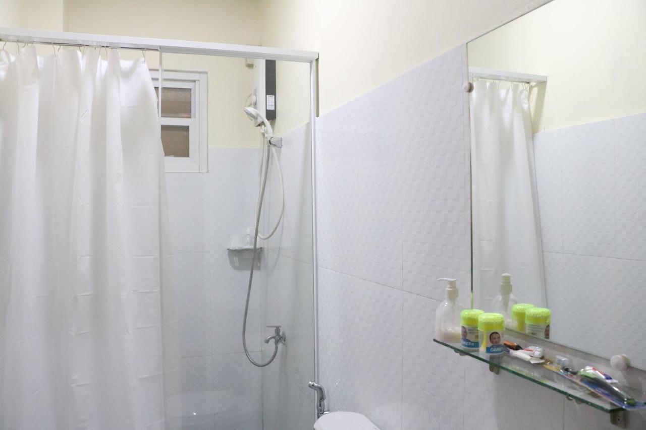 Paranaque City Anicia Guesthouse Rooms מראה חיצוני תמונה